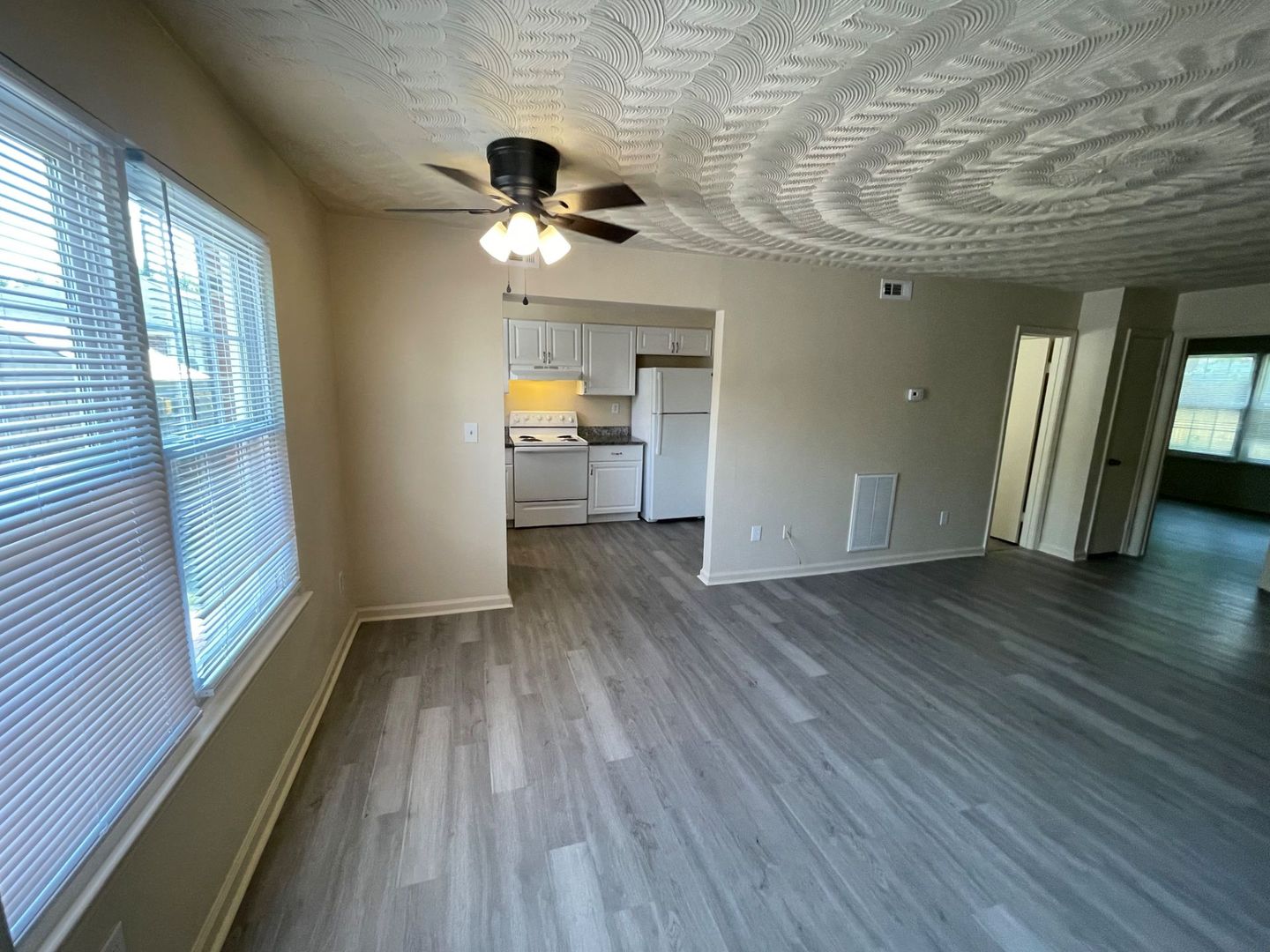 Norfolk Apartment: 2812 Corprew Ave