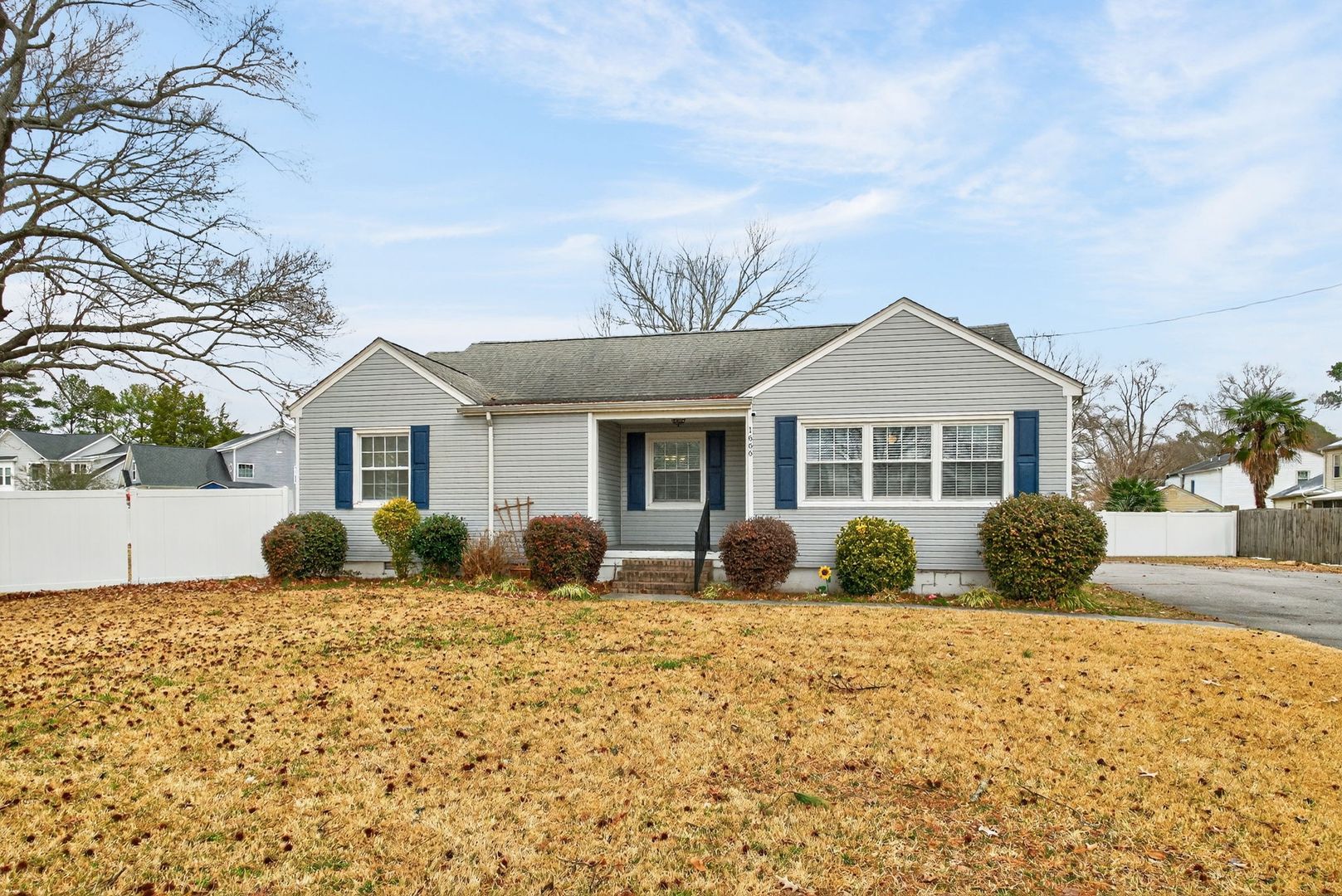 Virginia Beach House: 1666 Kempsville Road
