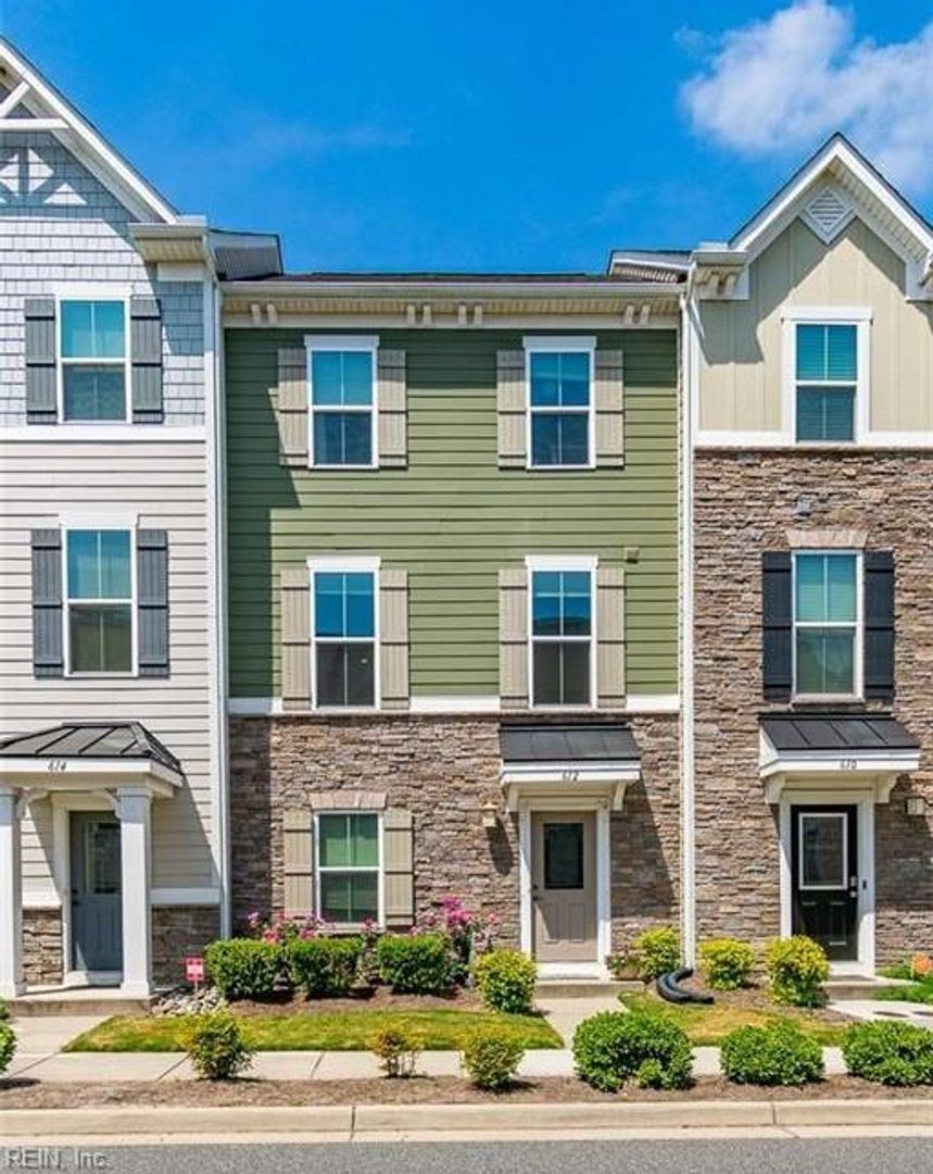 Chesapeake House: 612 Reunion Street