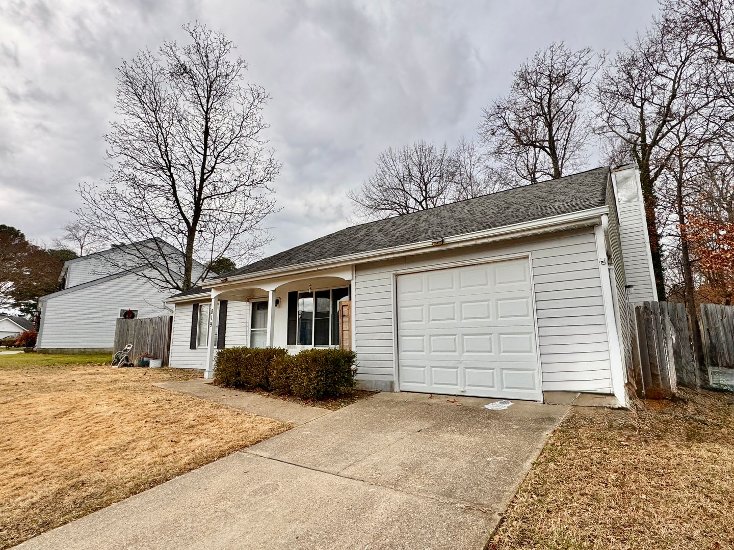 Newport News House: 819 Stony Dr