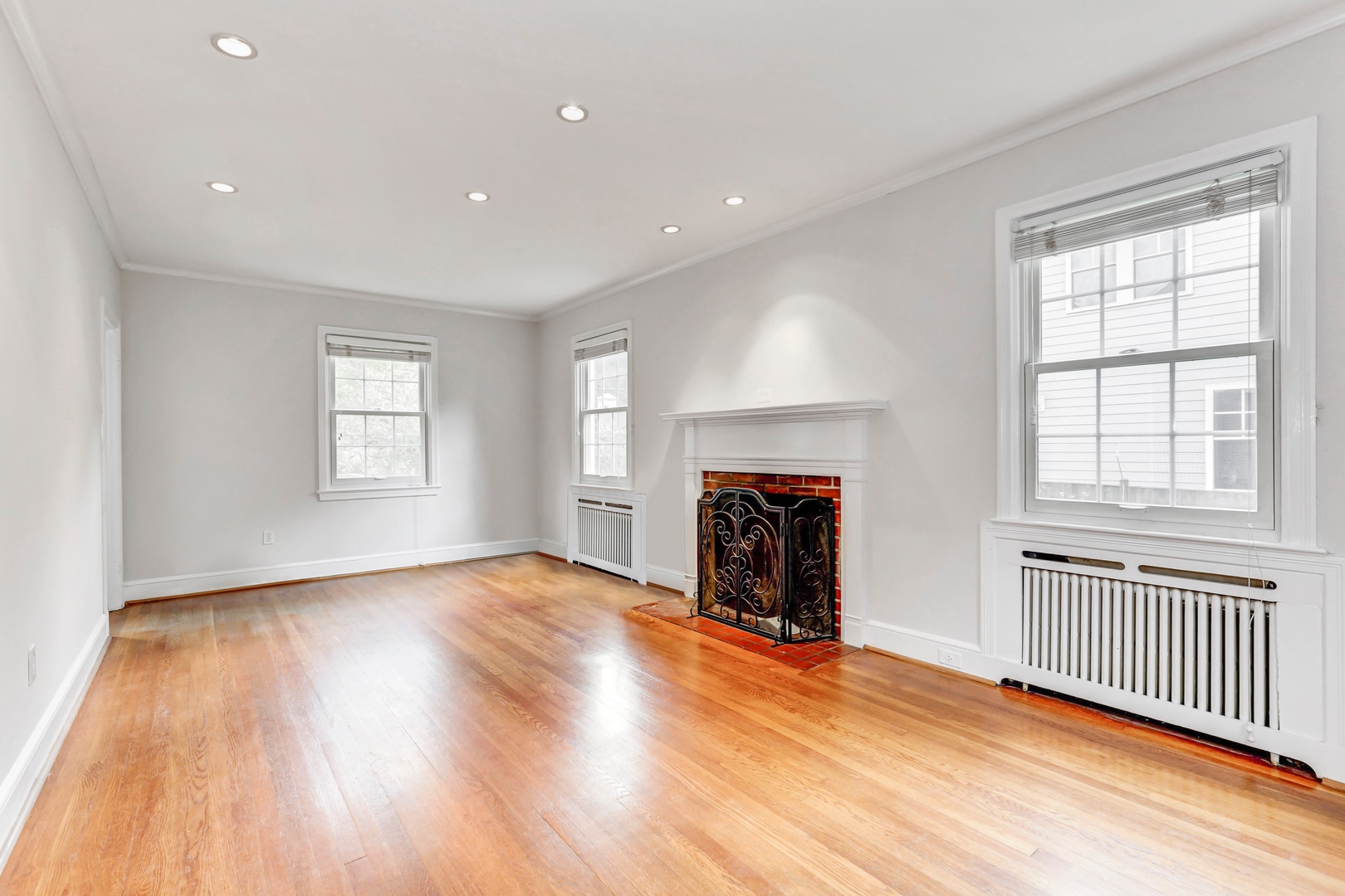4933 47th St NW 5 of 12