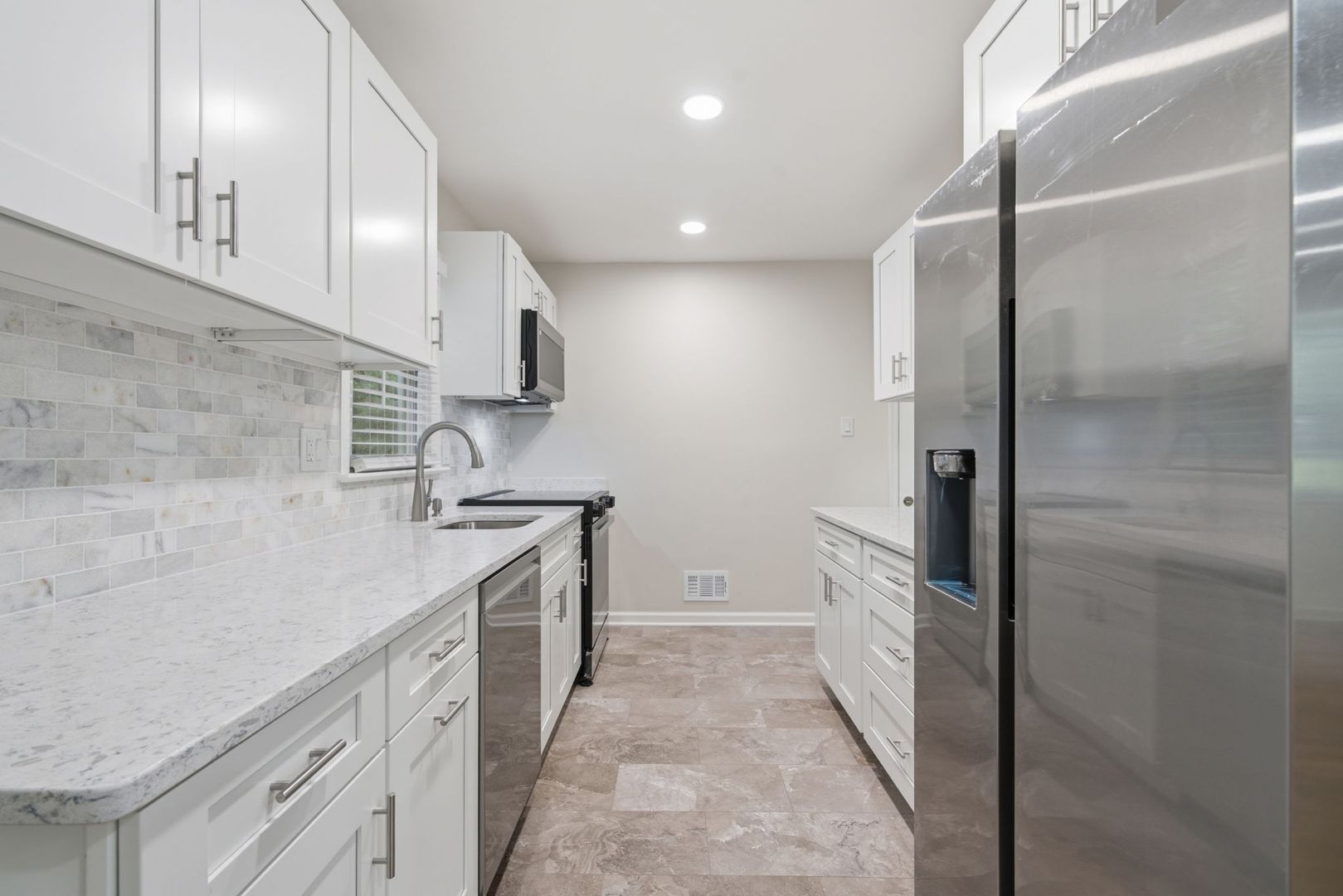 18 Grandin Cir 10 of 12
