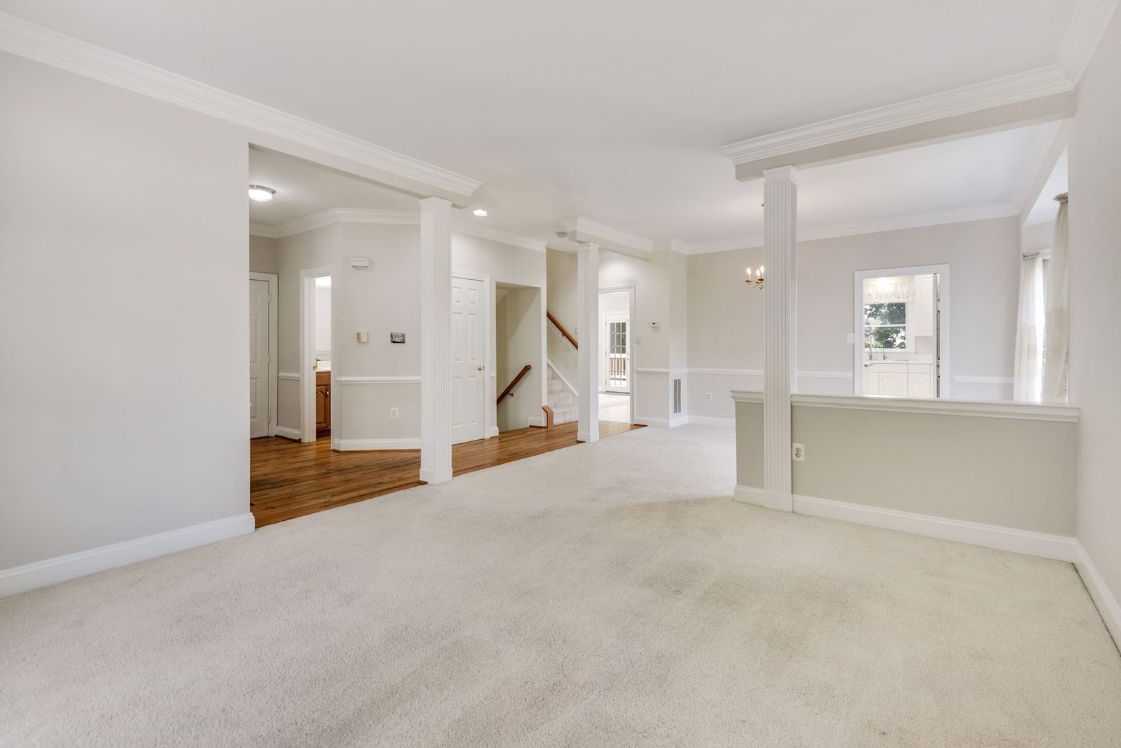 9202 Linden Grove Ct 6 of 12