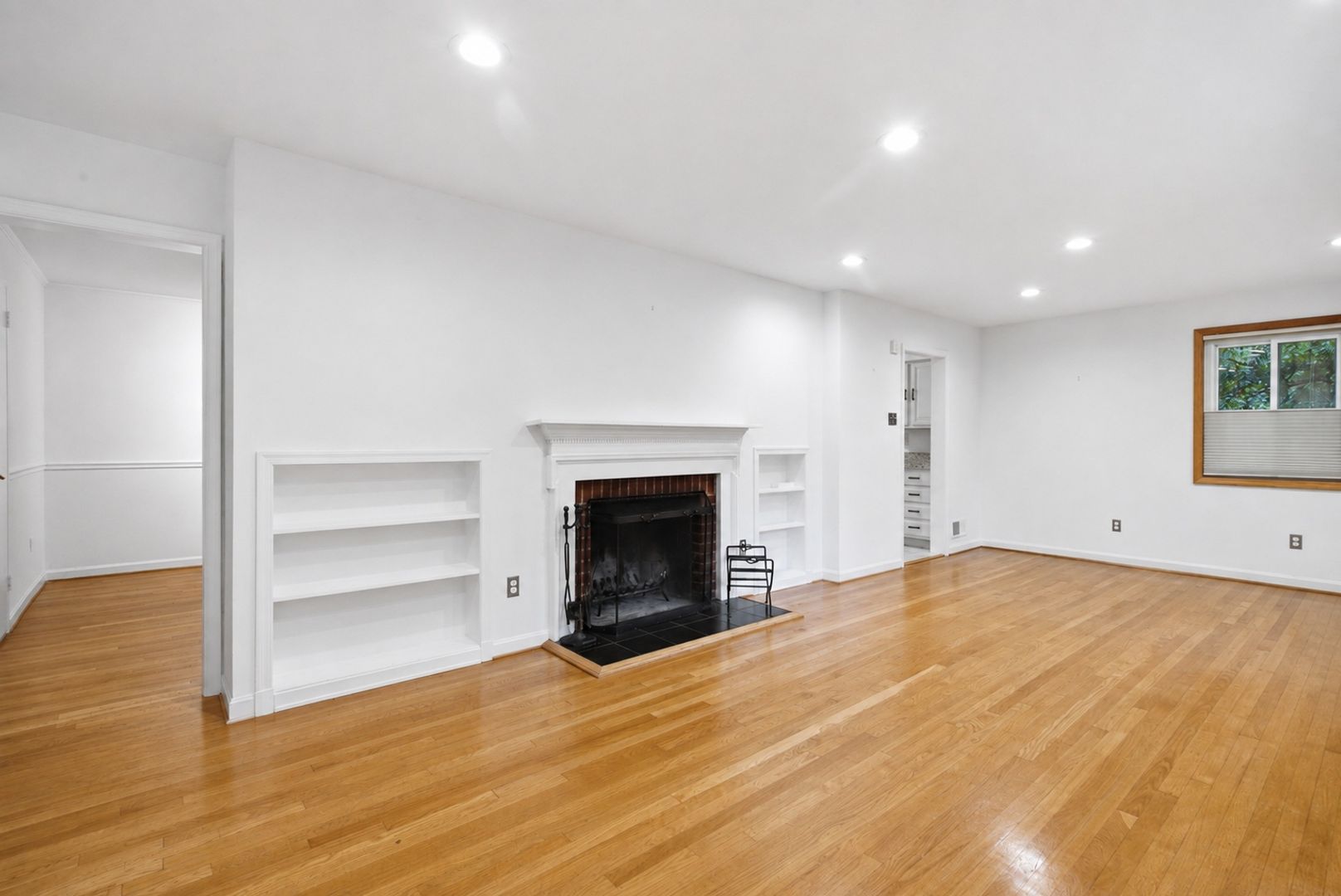 110 Devon Ct 4 of 12