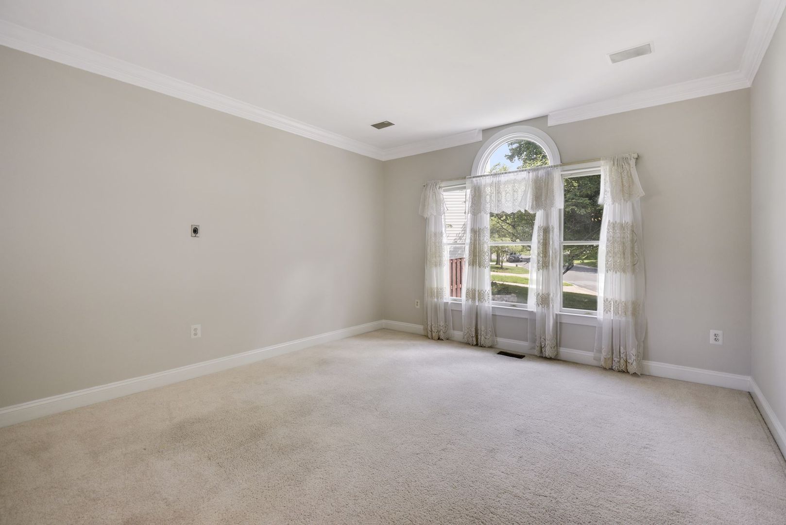 9202 Linden Grove Ct 5 of 12