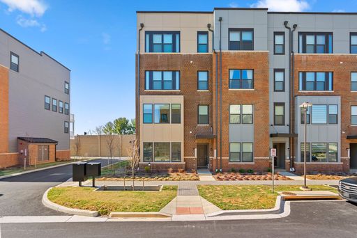 3BD/2.5BA - Derwood Townhouse Condo - Attached 1 Car Garage