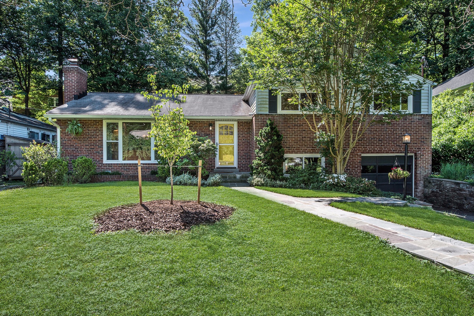 Silver Spring House: 9407 Crosby Rd