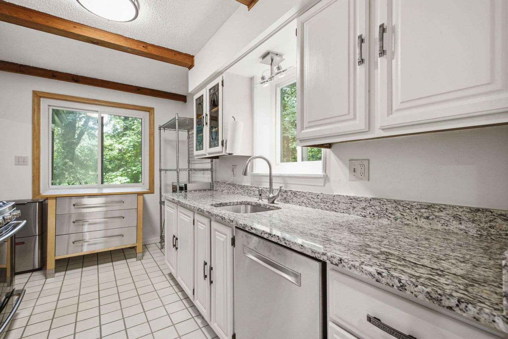 110 Devon Ct 6 of 12