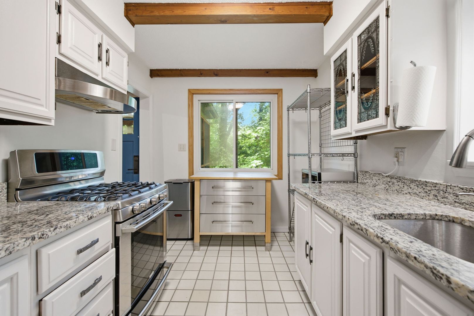 110 Devon Ct 9 of 12