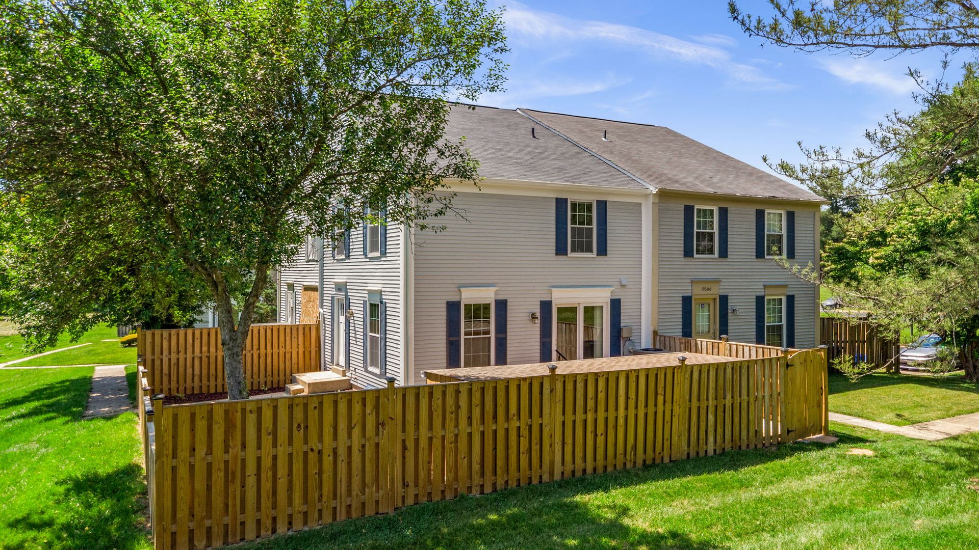 Gaithersburg Townhome: 19306 Sandy Lake Dr