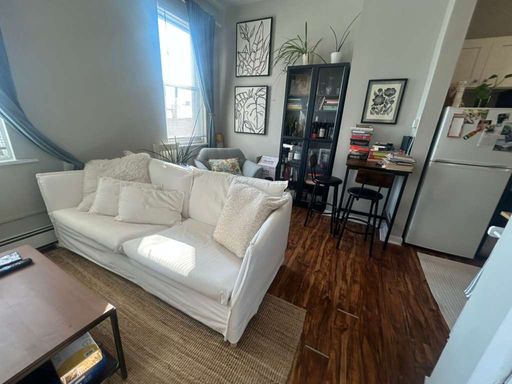 Welcome to this charming 1-bedroom, 1-bath apartment located at 3509-2 Indian Queen Lane Offering 600 sqft of living space – photo 1