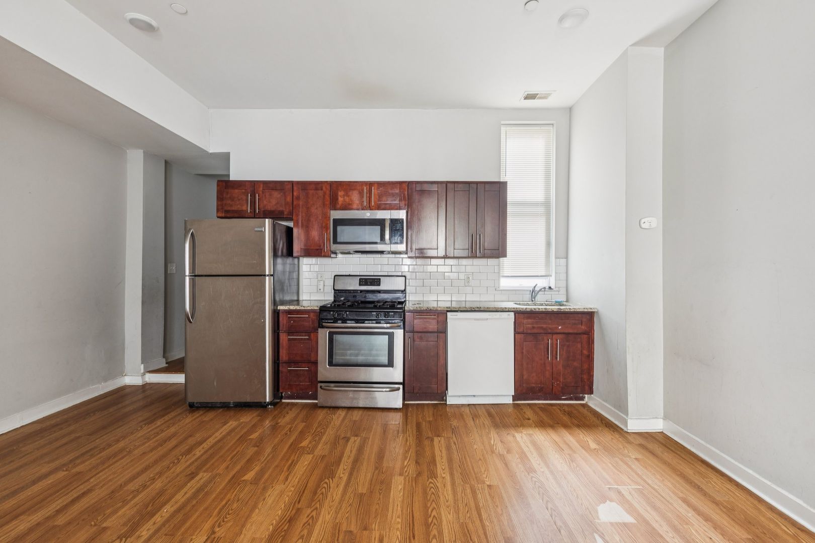 Philadelphia Apartment: 3010,3044 & 3118 Richmond St