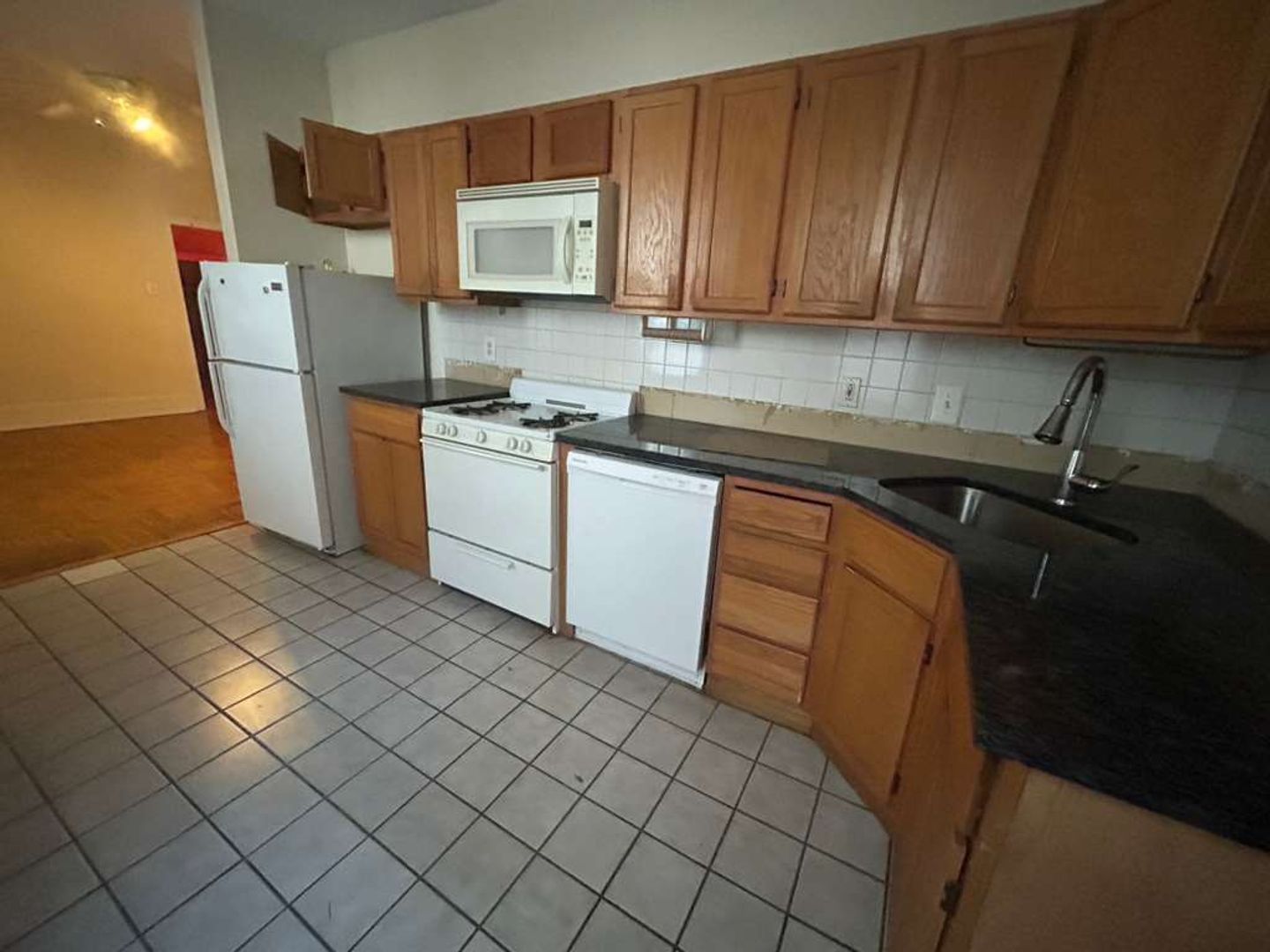 Philadelphia Apartment: 4141 Ridge Avenue