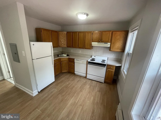 Spacious 1-Bedroom, 1-Bath Apartment in Roxborough – photo 1