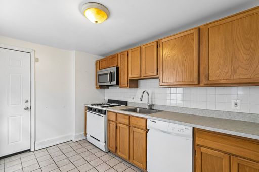 2 Bedroom Apartment – 4141 Ridge Avenue - 4159 #2, Philadelphia, PA 19129