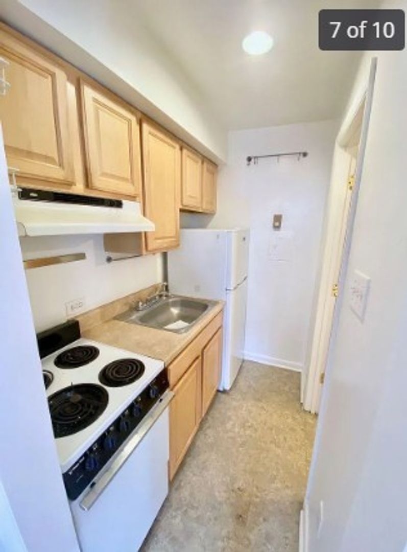 Philadelphia Apartment: 1215-17 Pine Street