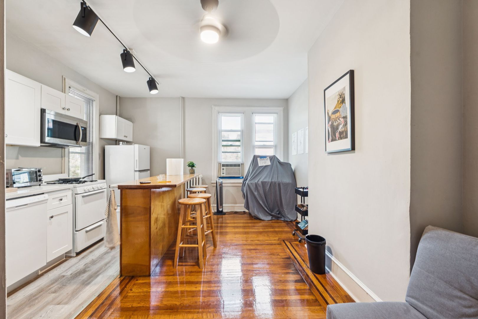 Philadelphia Apartment: 3308 3310 Hamilton Street