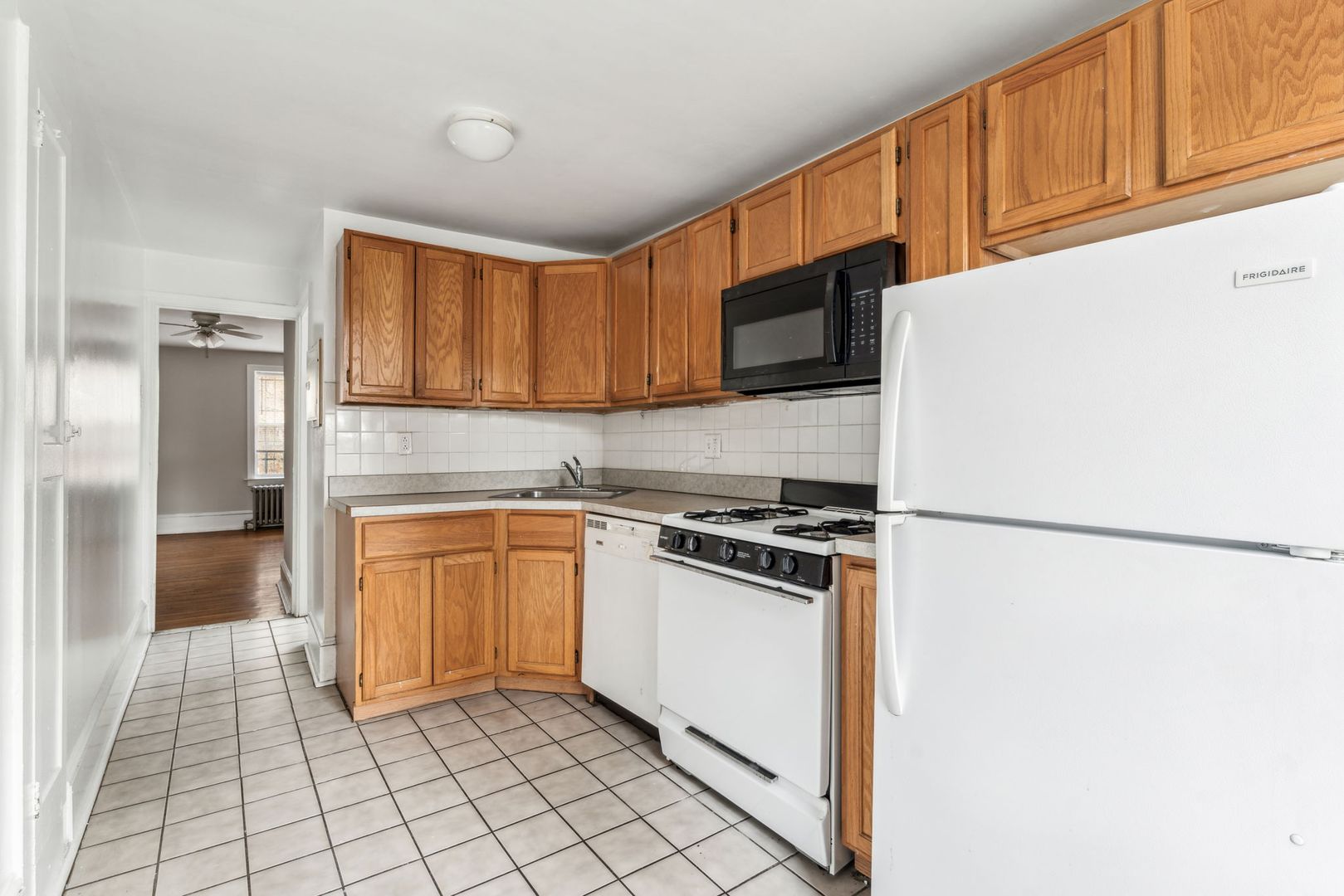 Philadelphia Apartment: 4141 Ridge Avenue