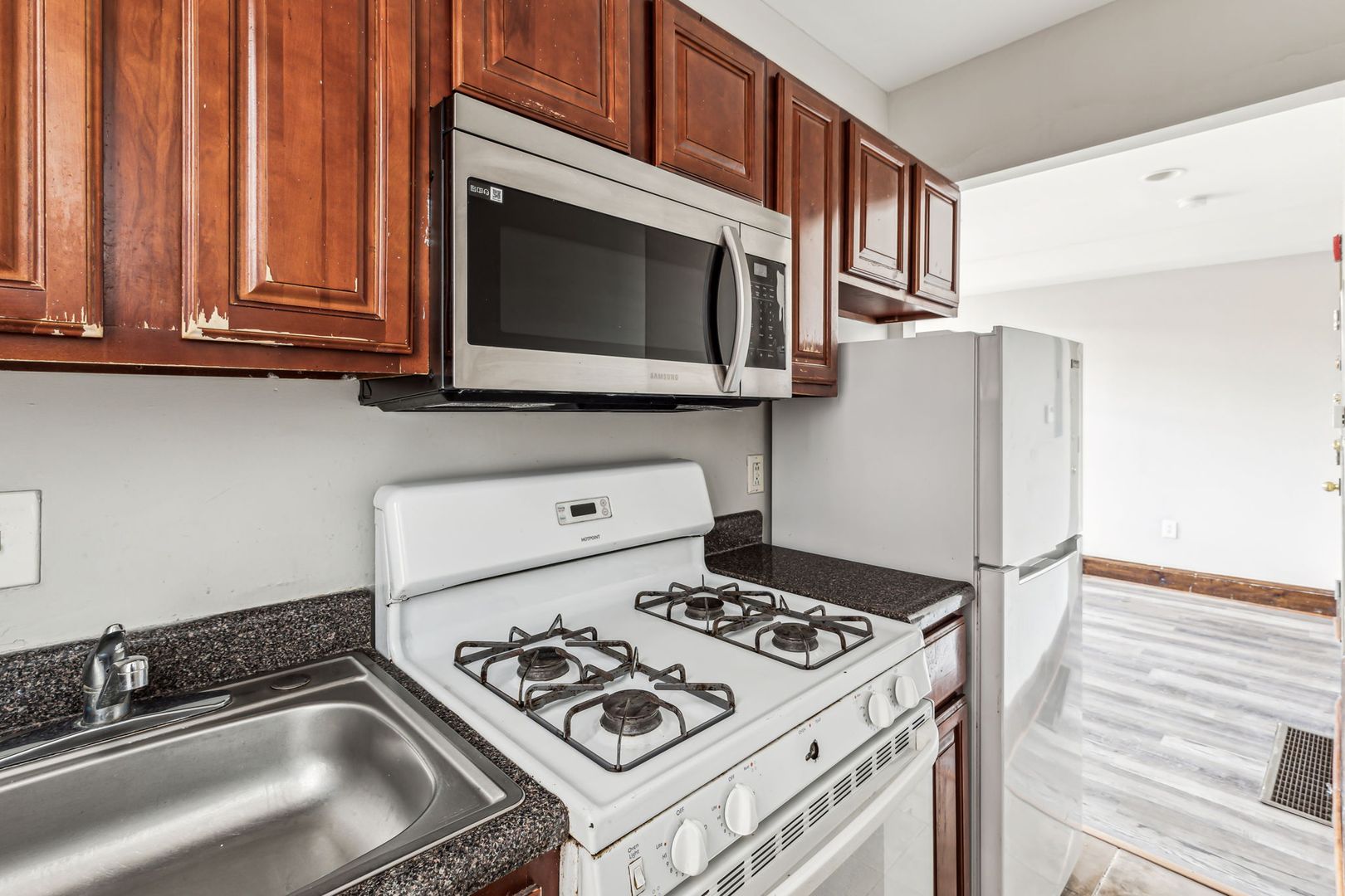 Philadelphia Apartment: 5100 Walnut Street