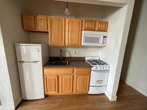 Located at 501 N. 35th Street Unit 3A, in the vibrant neighborhood of Philadelphia – photo 1
