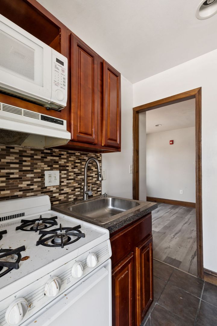 Philadelphia Apartment: 5100 Walnut Street