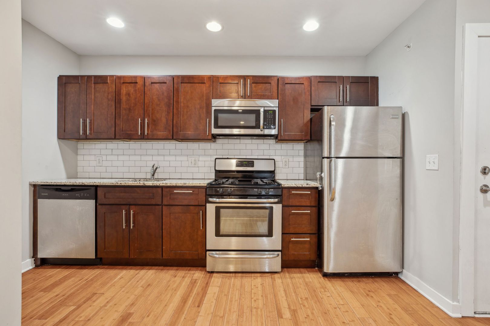 Philadelphia Apartment: 3010,3044 & 3118 Richmond St