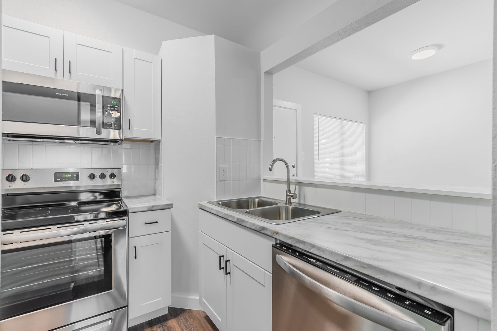 Dallas Apartment: 6003 Ridgecrest Rd