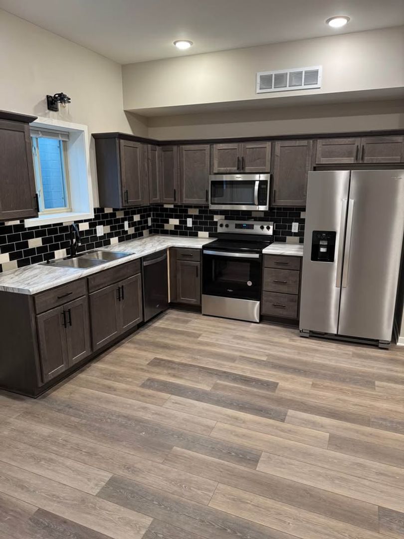 Waterville Apartment: 103 1/2 3rd Street South