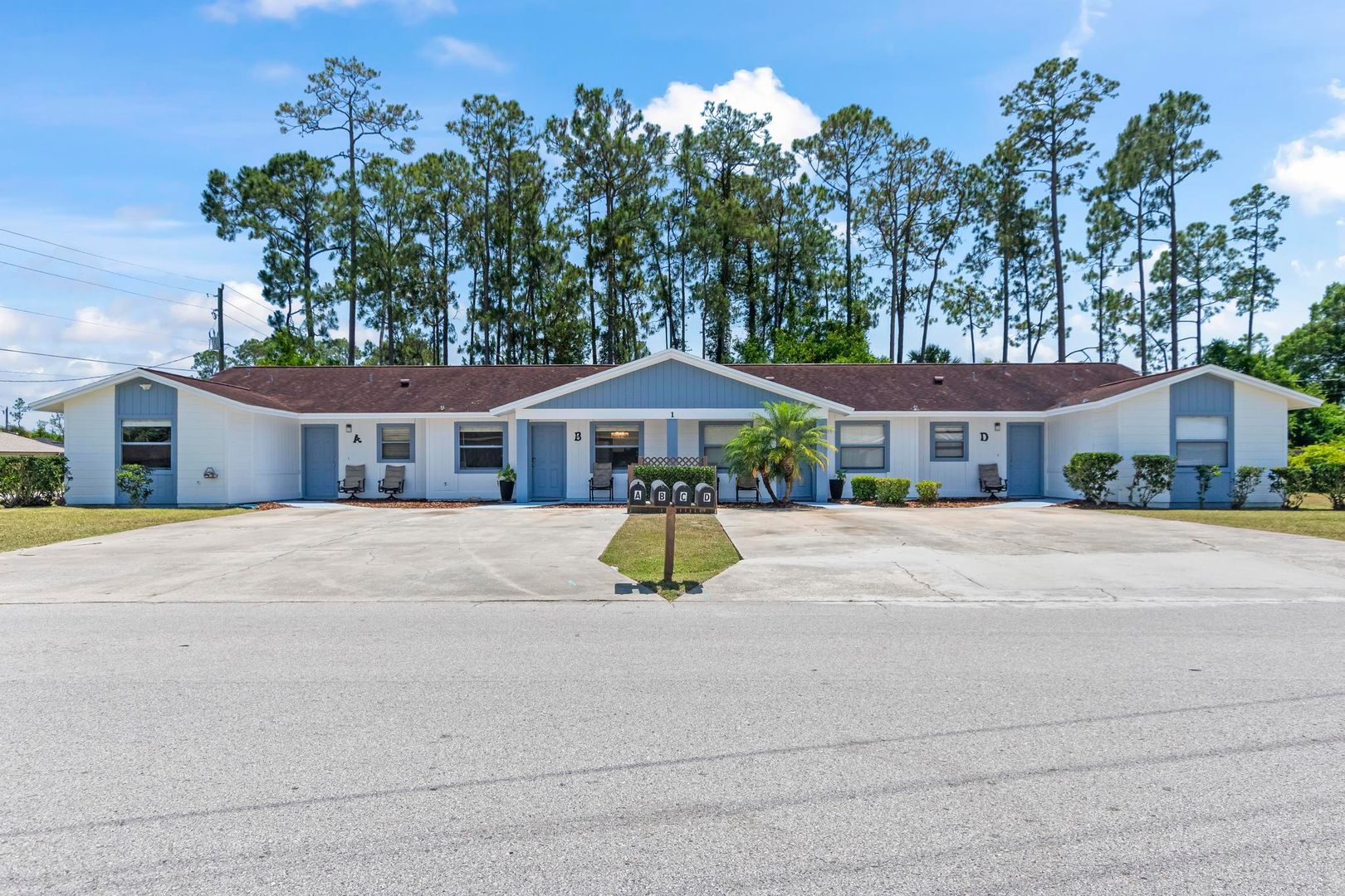 Palm Coast House: 1 Brittany Lane