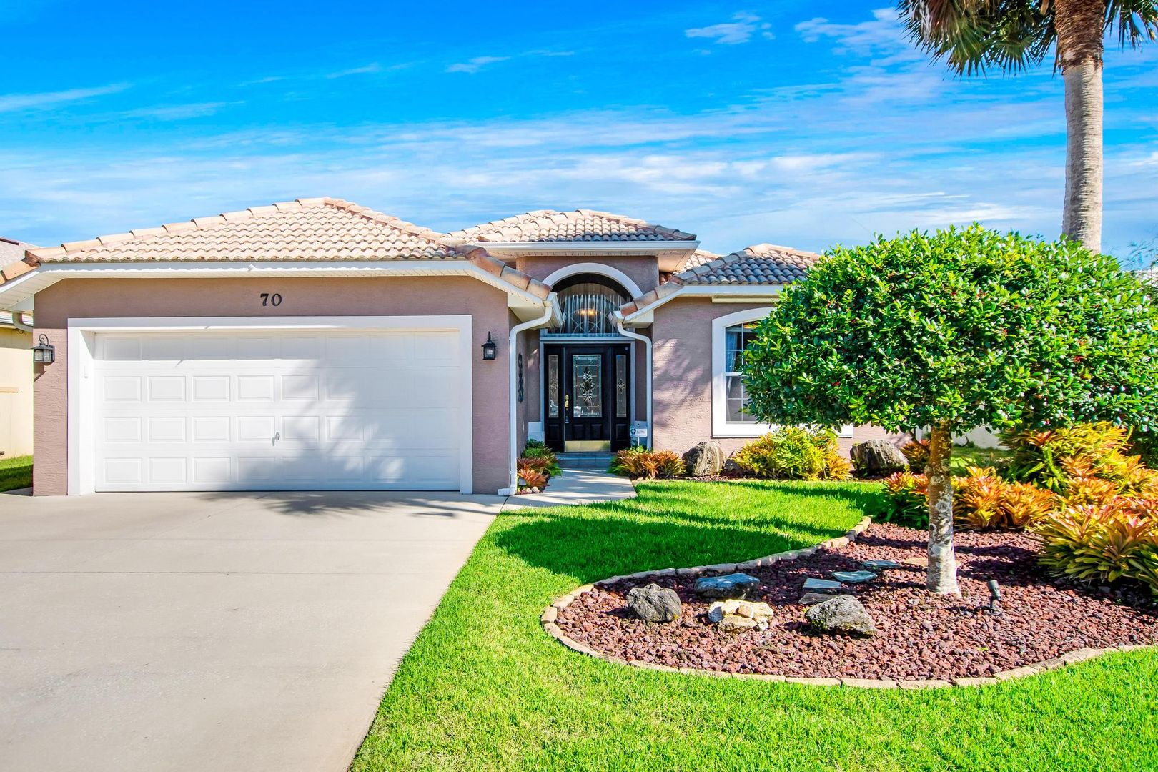 Palm Coast House: 70 Cochise Ct