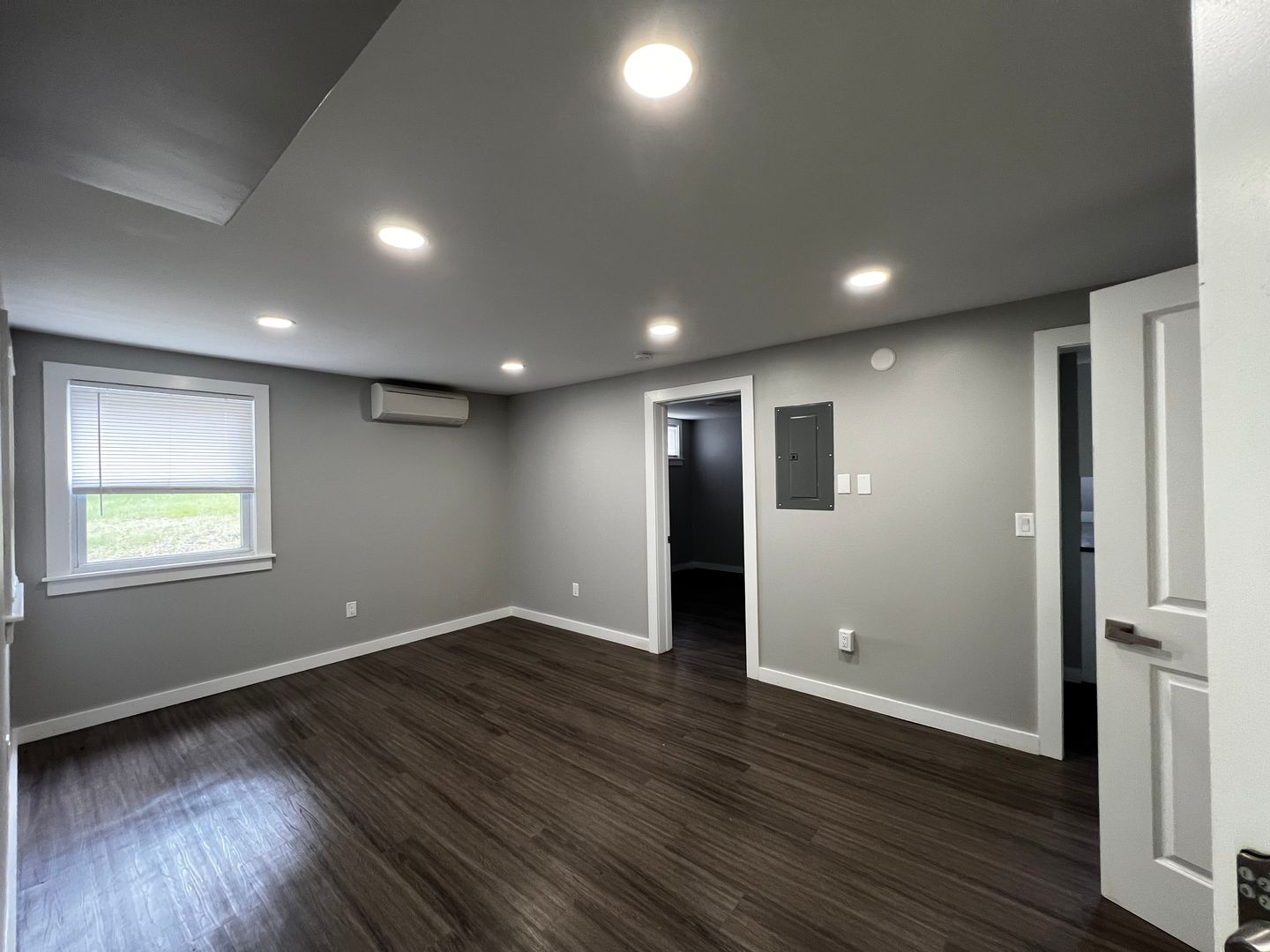 Storrs Apartment: 101 S Eagleville Rd