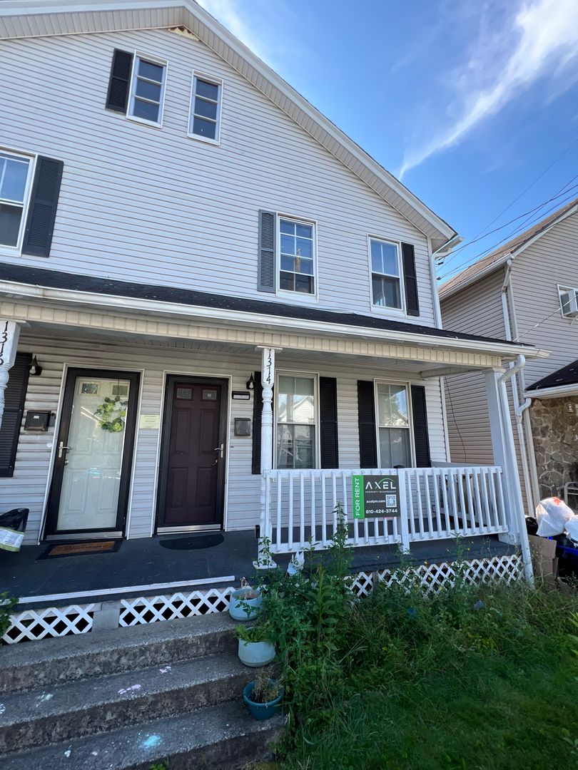 Scranton Apartment: 1314-1316 Penn Avenue