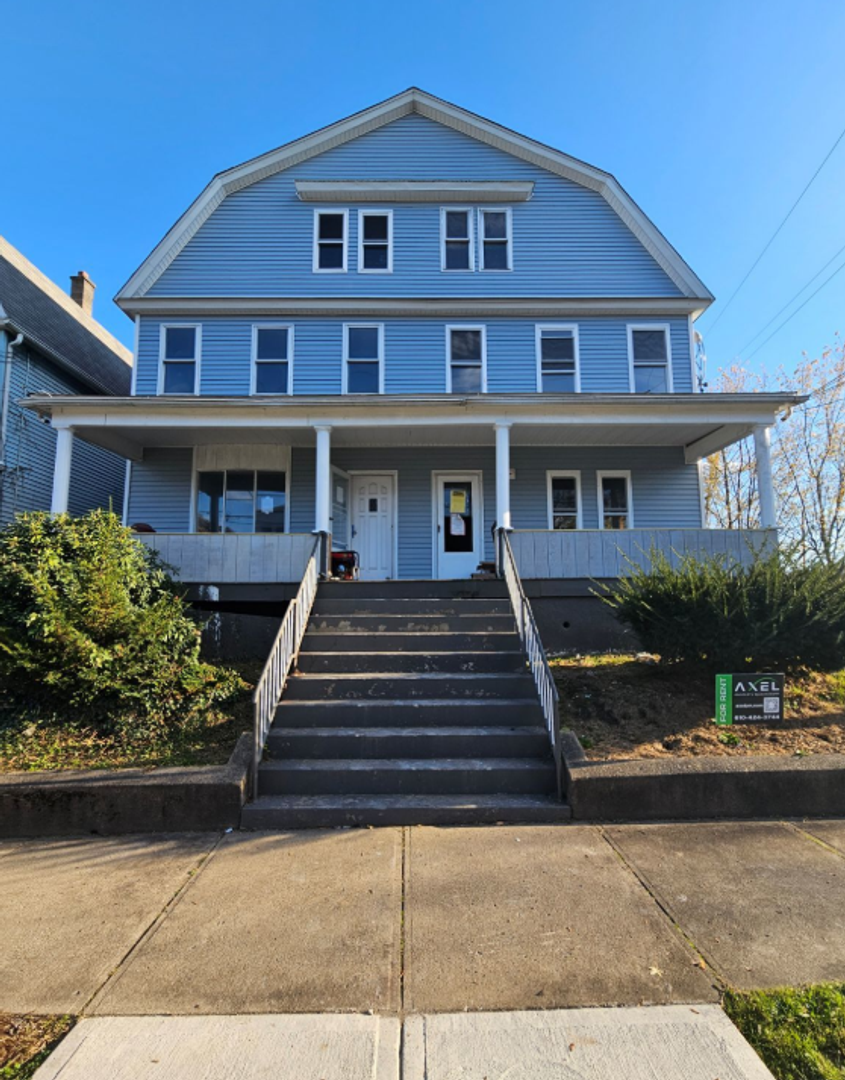 Wilkes-Barre Apartment: 273 New Hancock Street