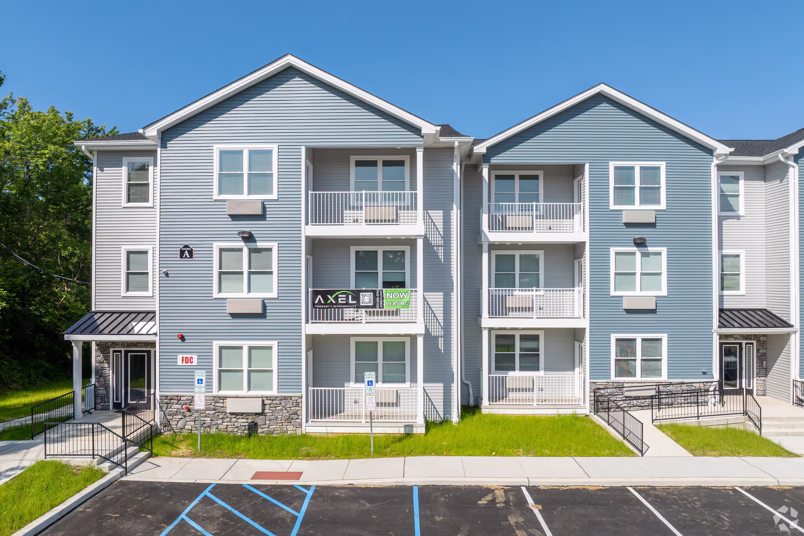 Allentown Apartment: 948 North Front Street