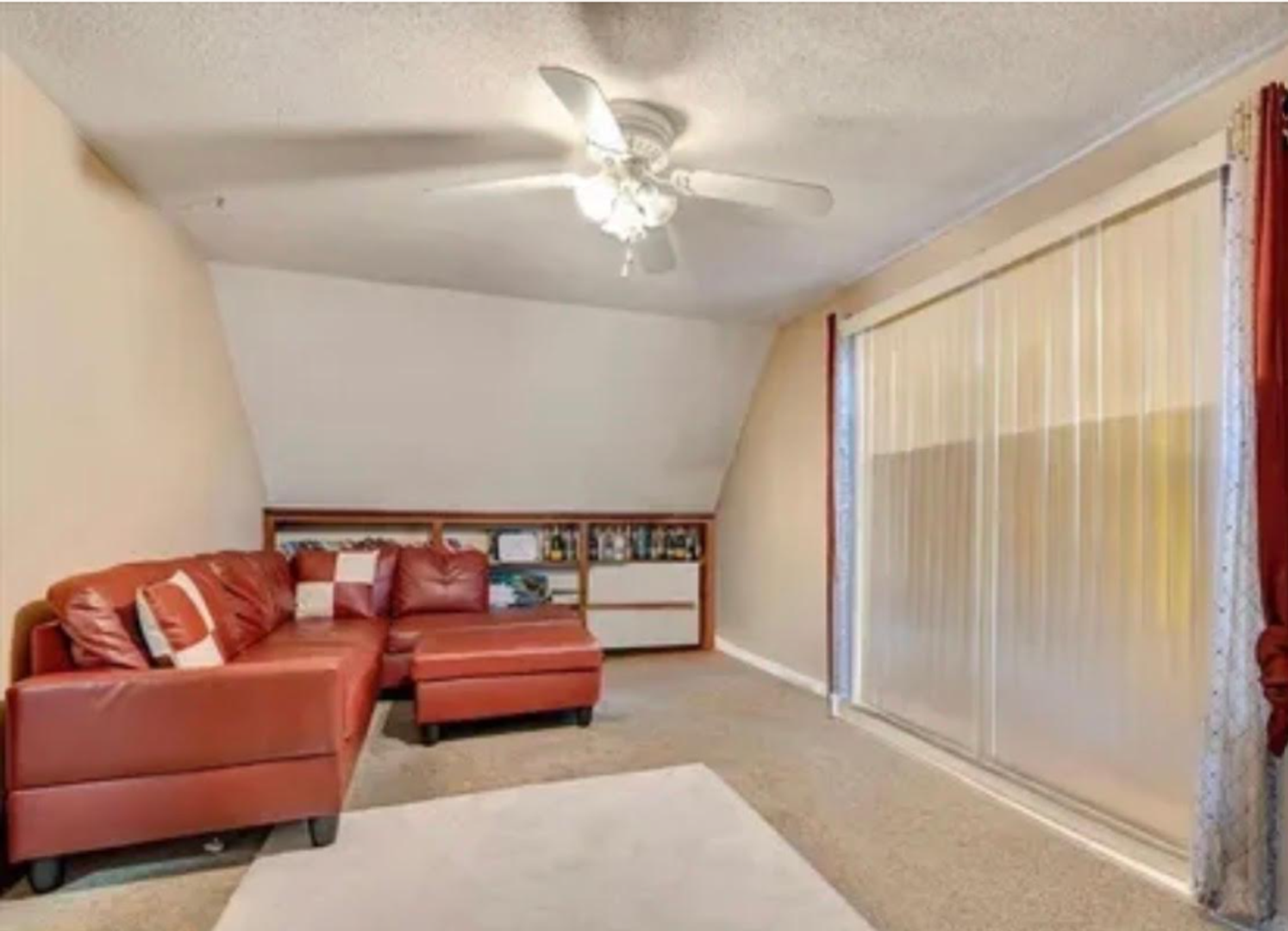 Stroudsburg Apartment: 851 Scott Street