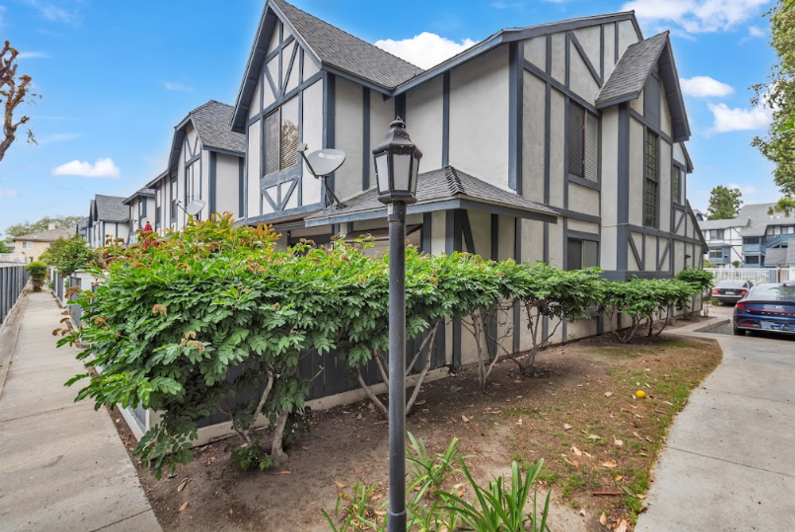 Anaheim House: 3097 W Cheryllyn Ln #54