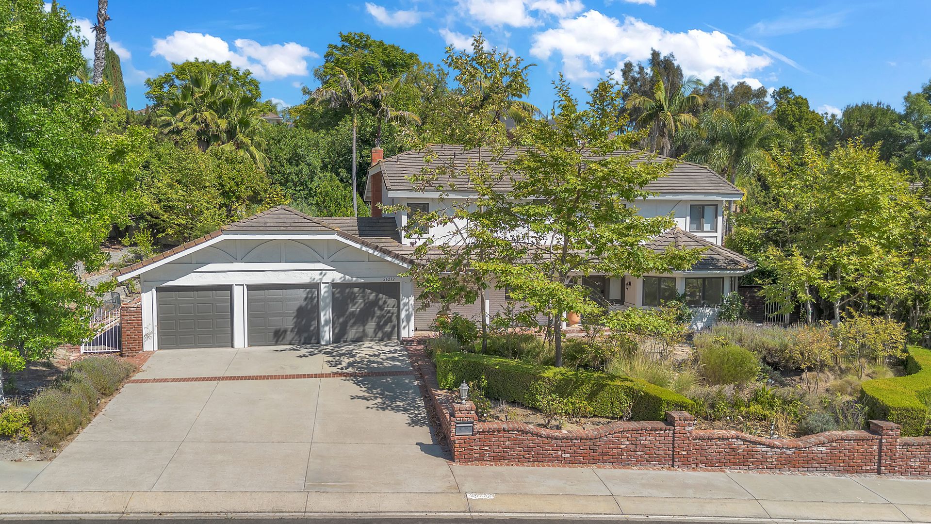 Laguna Hills House: 26232 Glen Canyon Drive