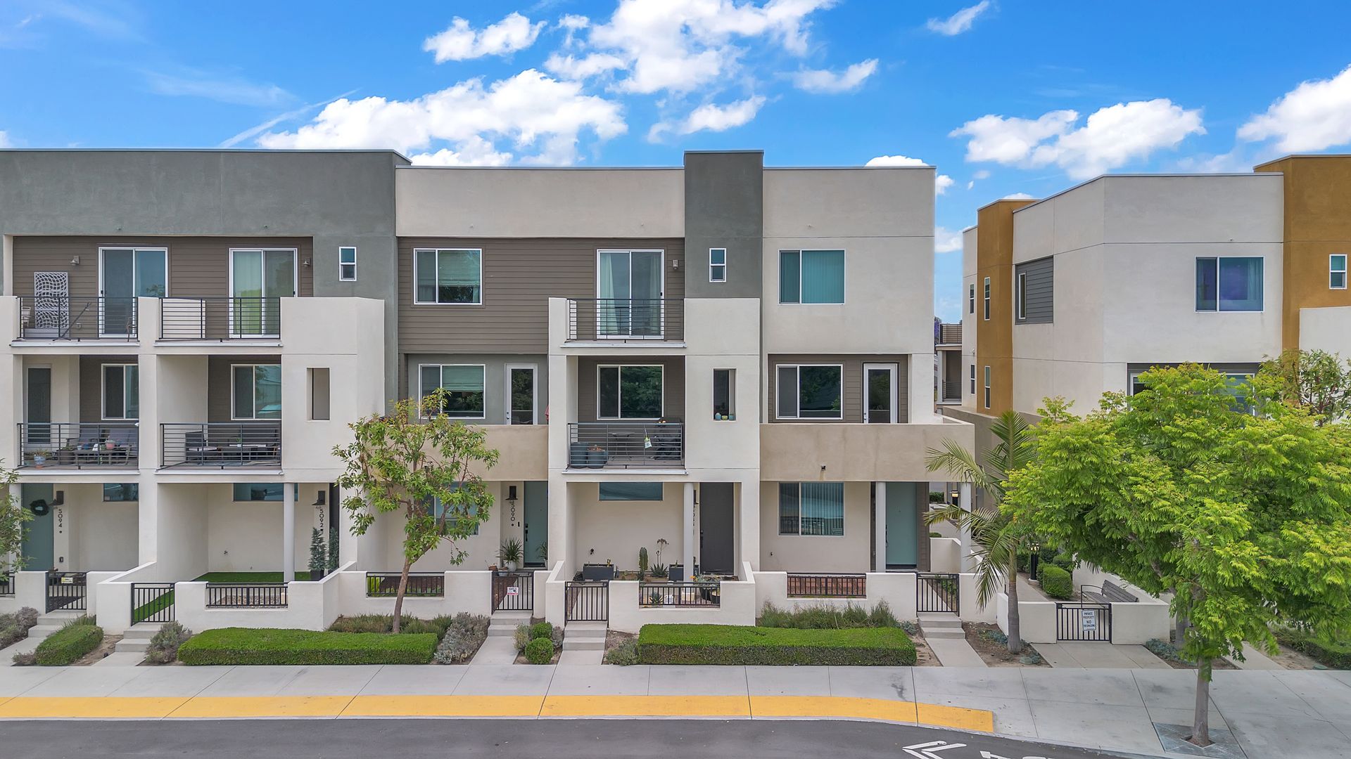 Long Beach Townhome: 5086 Long Beach Boulevard