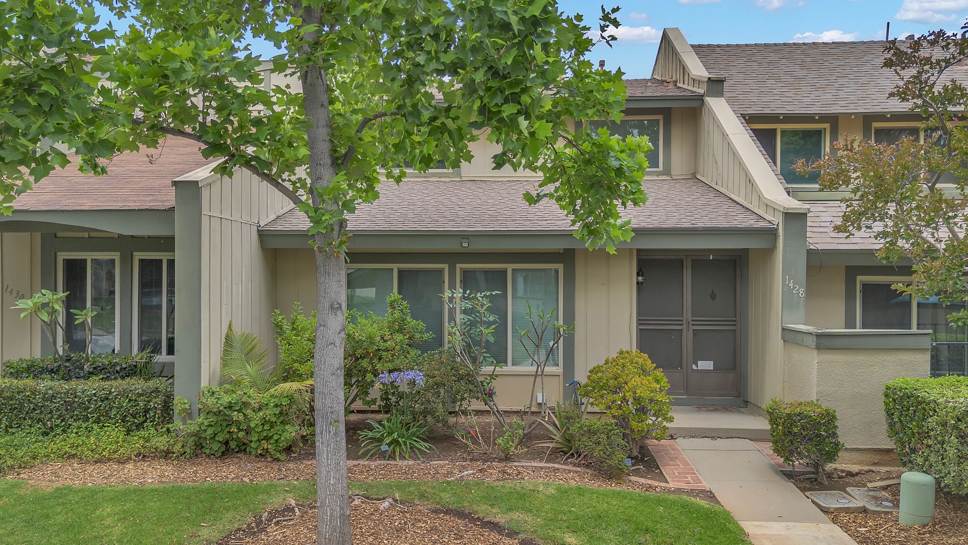 Corona Condo: 1428 Camelot Drive