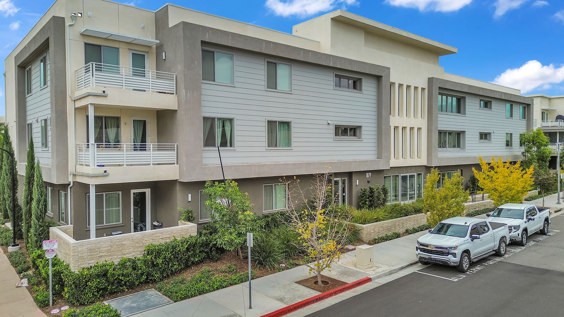 Anaheim House: 1879 Union Street 89