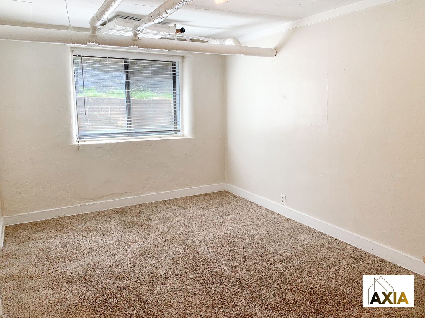 Boulder Apartment: 1090 11th St