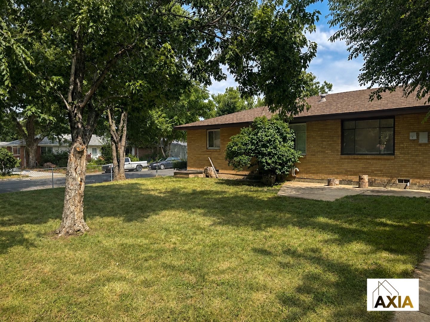 205 S. 39th 12 of 12