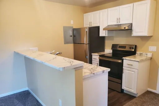 One Bedroom Loft – photo 1