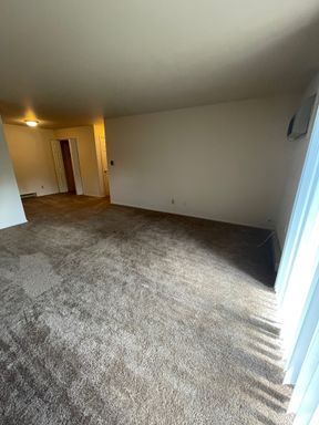 Danbury- One Bedroom, One Bathroom
