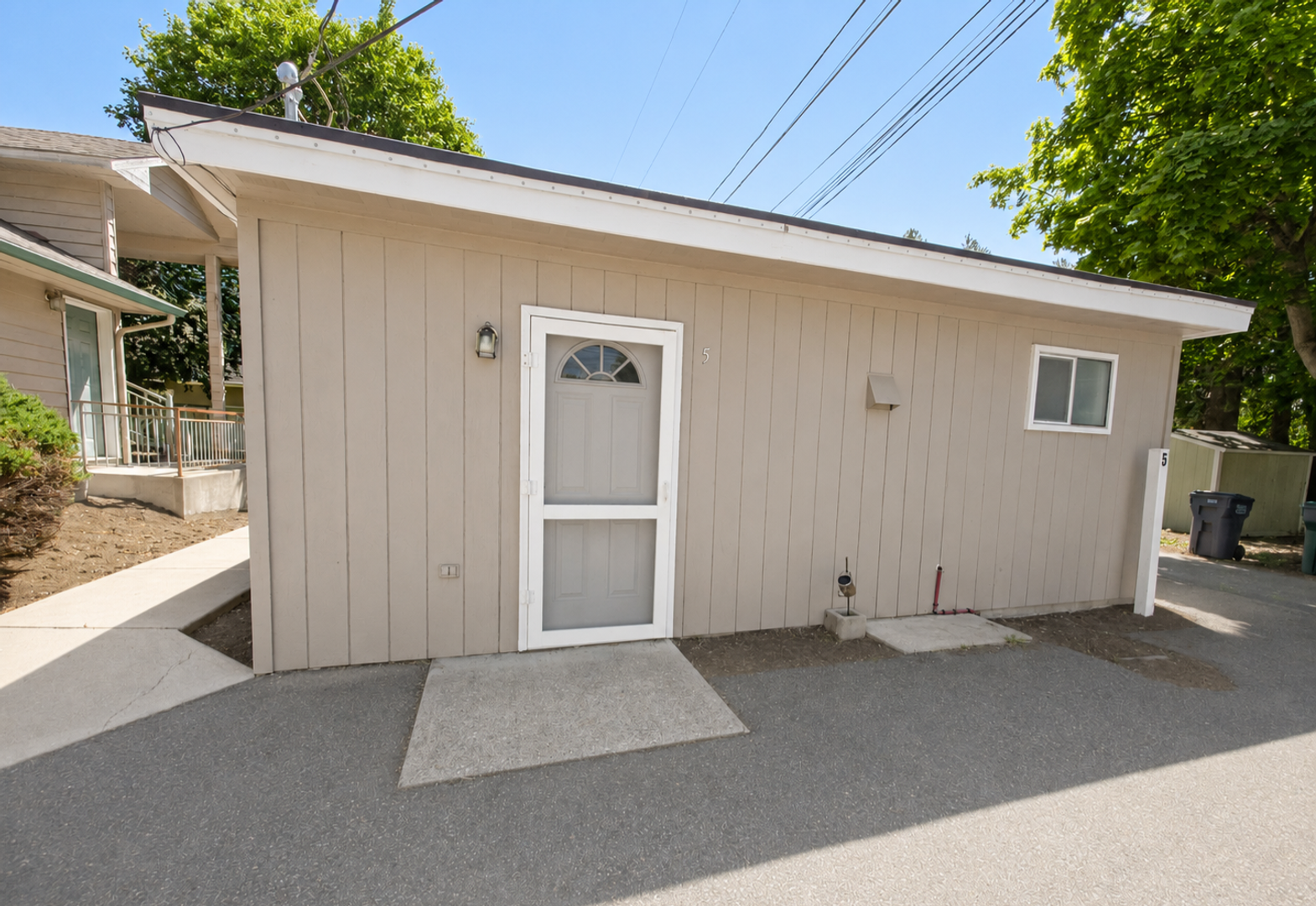 Coeur d'Alene Apartment: 1060 N Lincoln