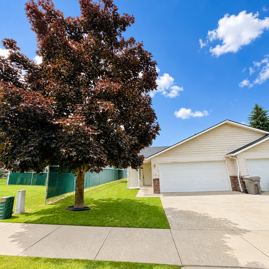 Hayden Multiplex: 55-59 E Jadynn Ct