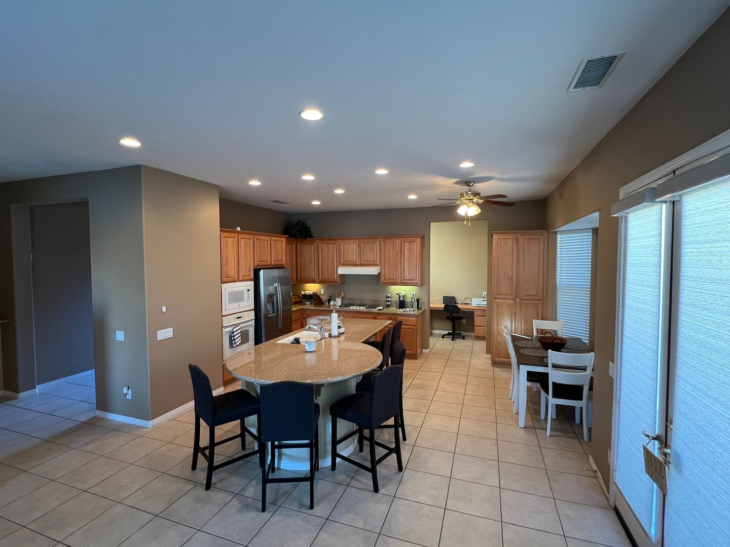 Rancho Mirage House: 99 Shoreline