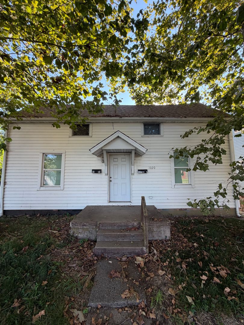 Springfield Apartment: 1020 S. 11th Street