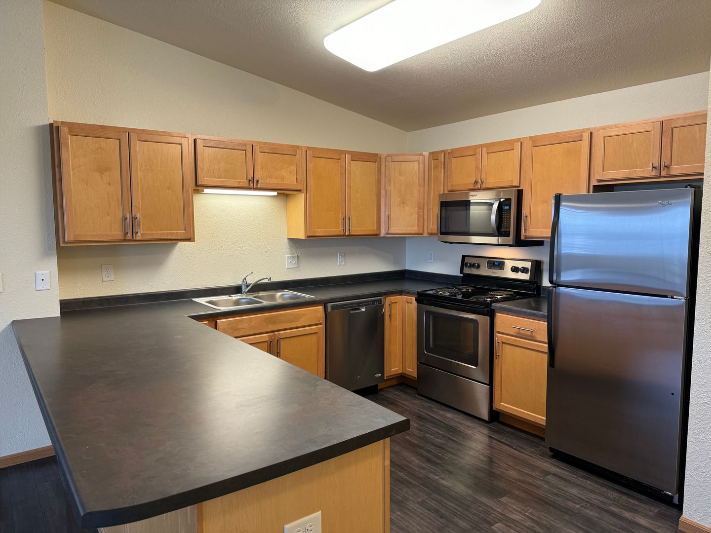 West Fargo Apartment: 627 33rd Avenue West