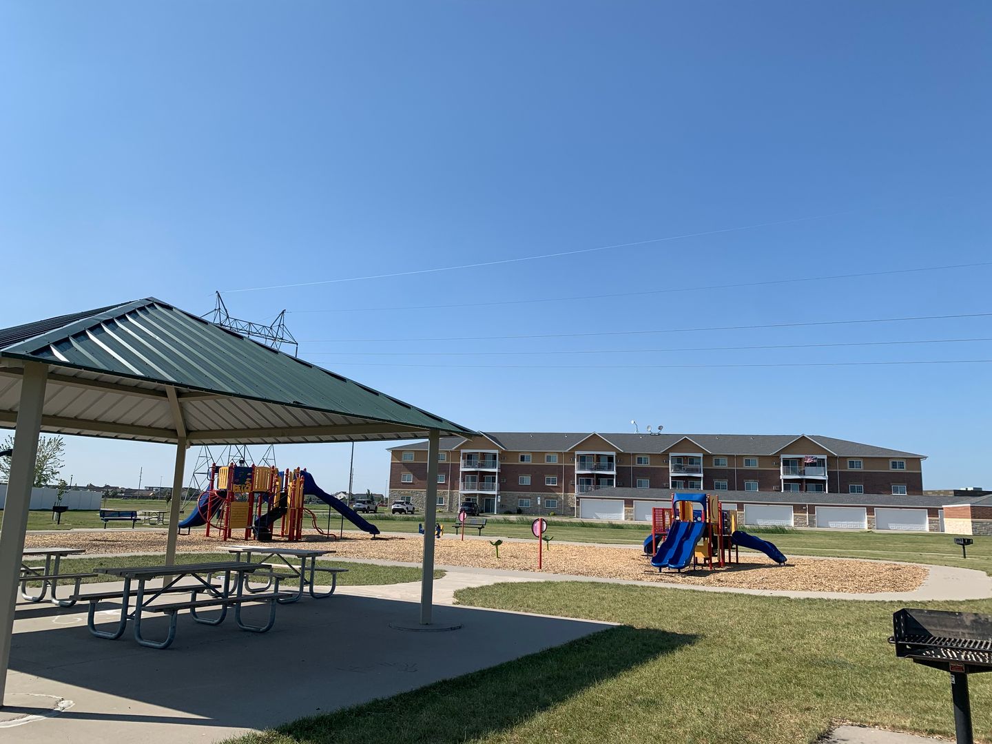 Fargo Apartment: 4240 53rd Ave S